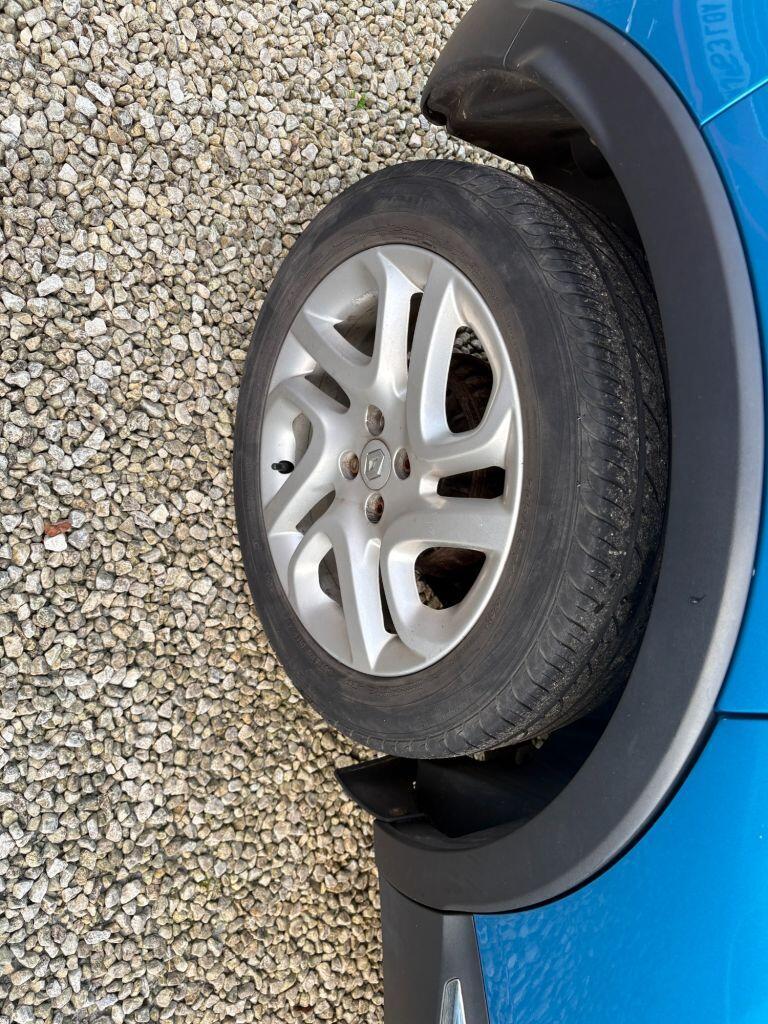 Renault Captur - Image 18