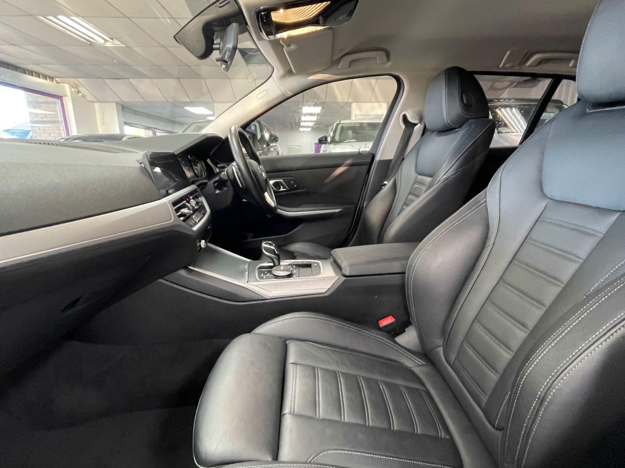 BMW 3 Series - Image 33