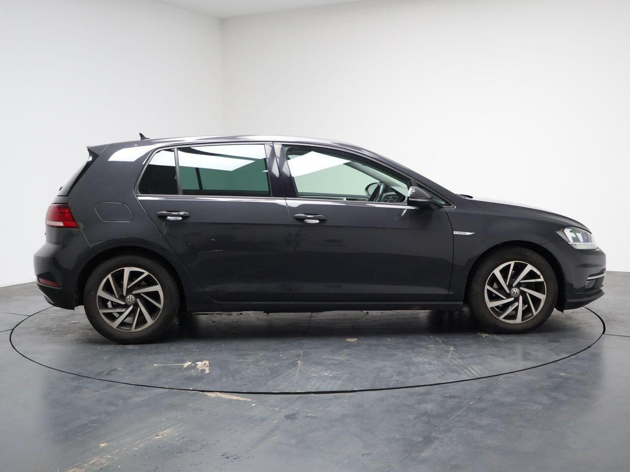 Volkswagen Golf - Image 14