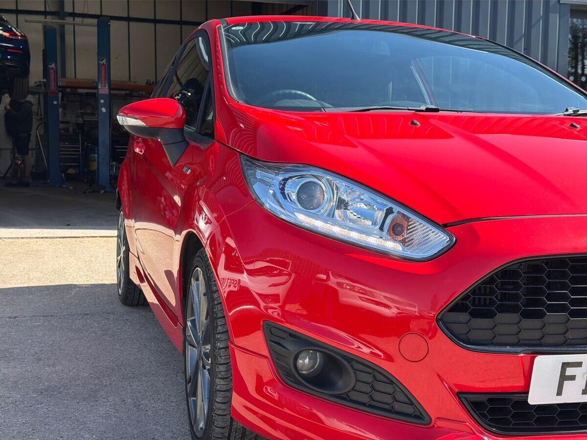 Ford Fiesta - Image 9