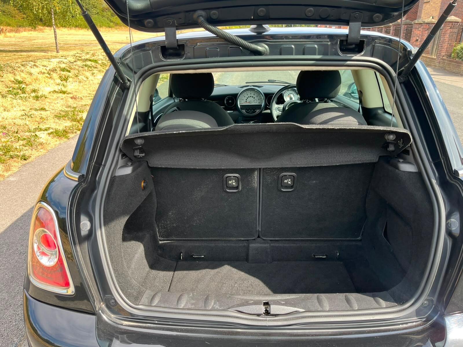 MINI Hatch - Image 10
