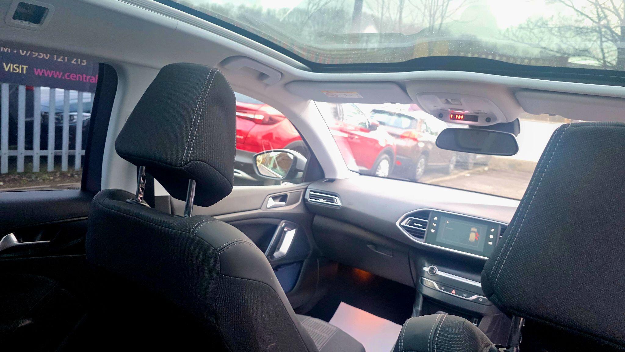 Peugeot 308 SW - Image 44