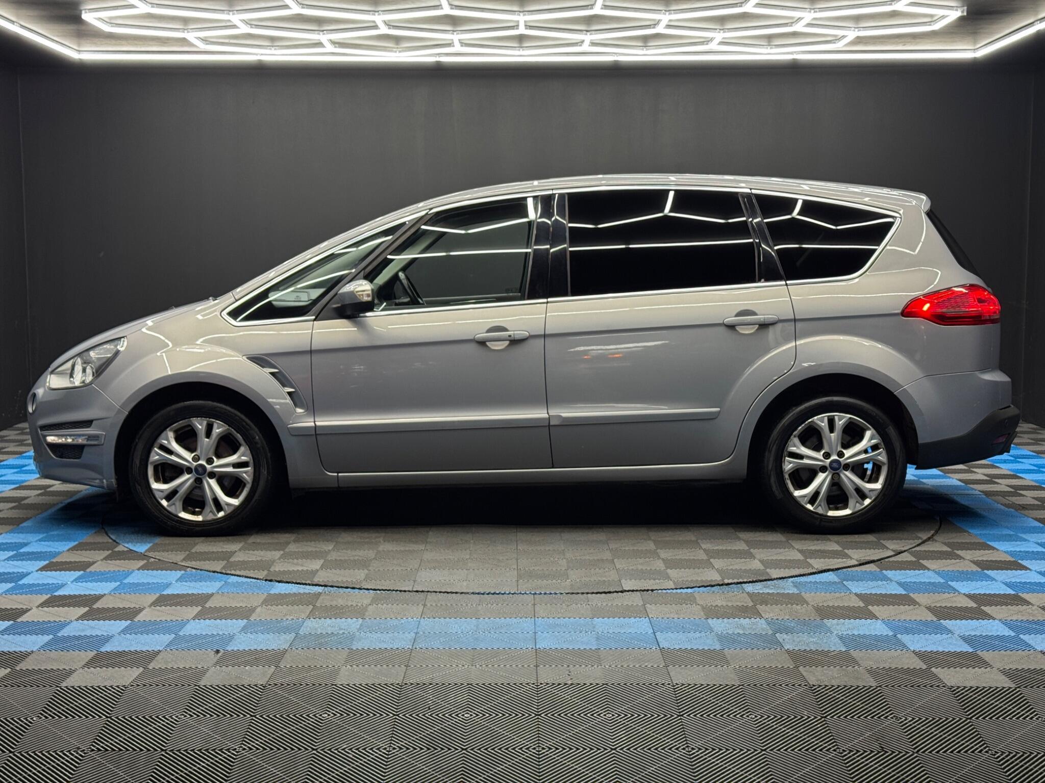 Ford S-MAX - Image 8