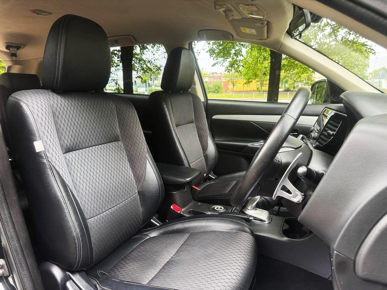 Mitsubishi Outlander - Image 15