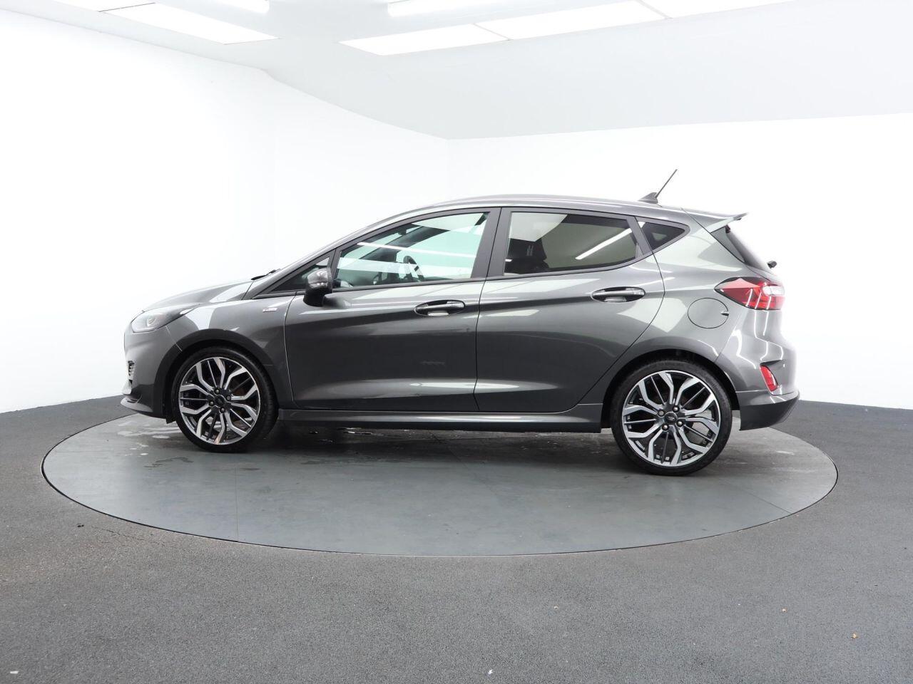 Ford Fiesta - Image 8