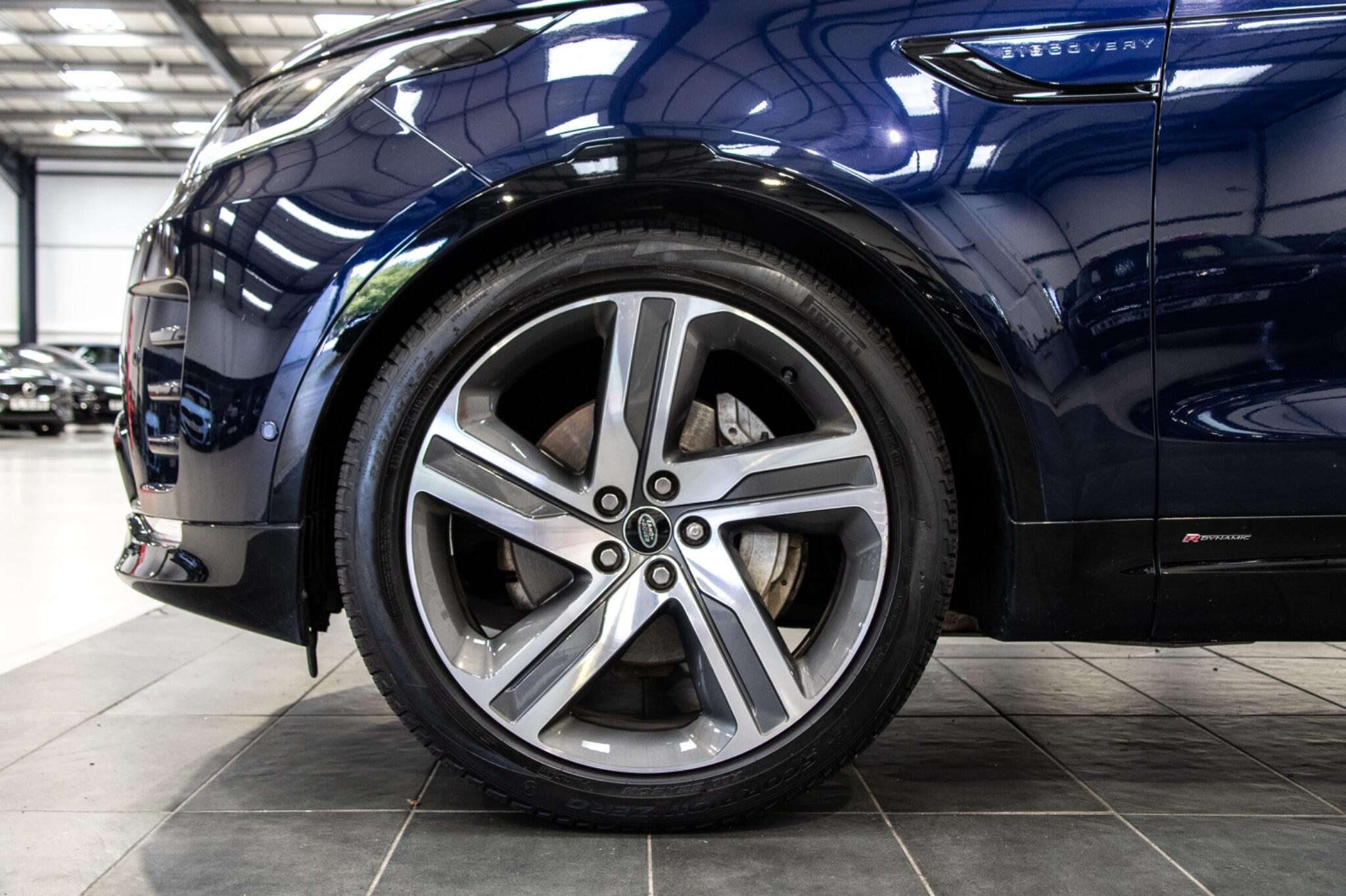 Land Rover Discovery - Image 8