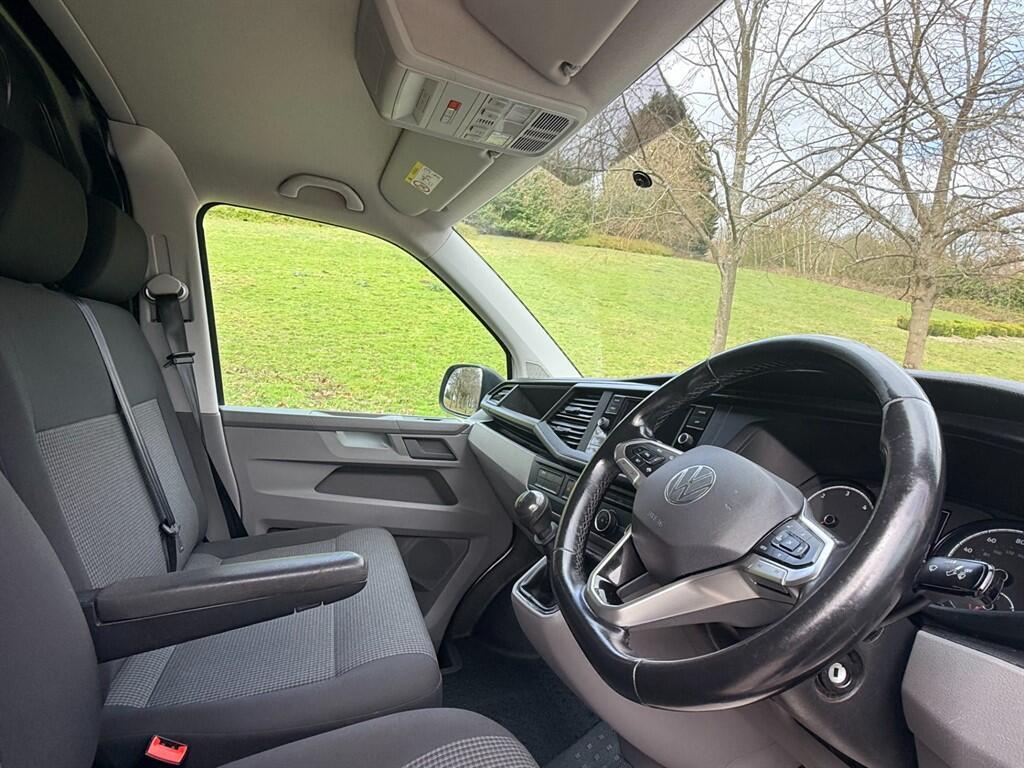 Volkswagen Transporter - Image 16