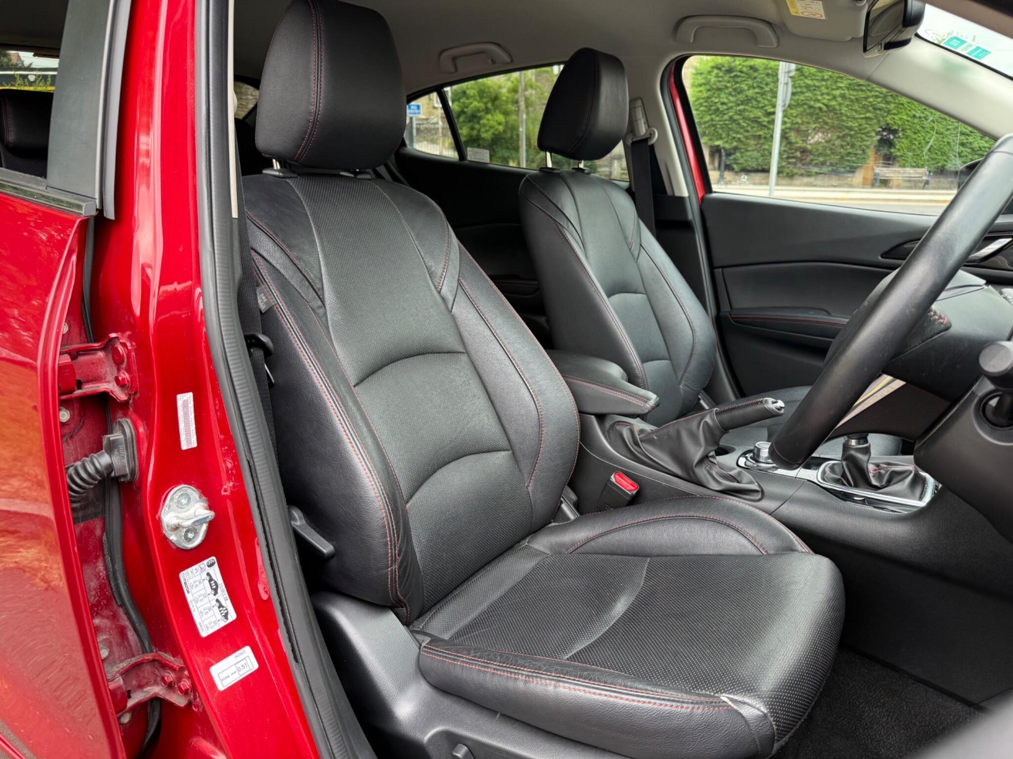 Mazda MAZDA3 - Image 11