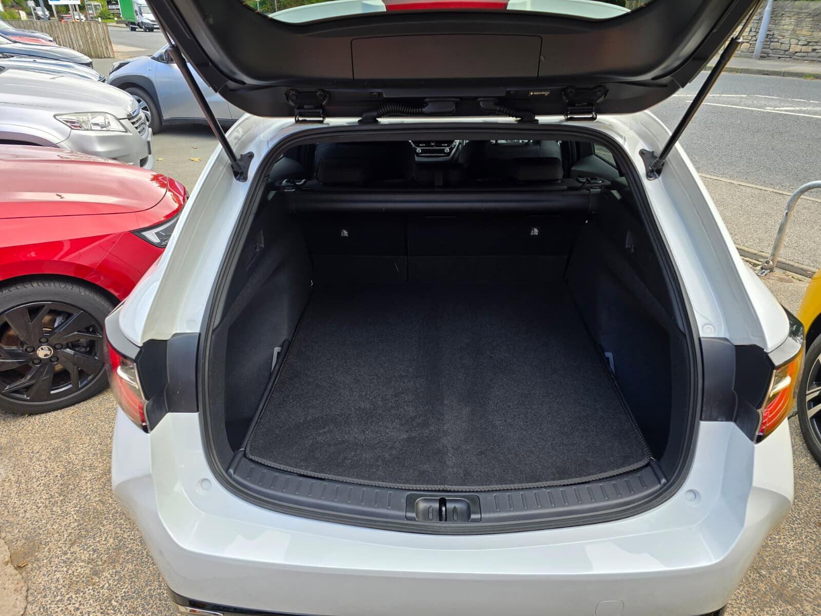 Suzuki Swace - Image 6