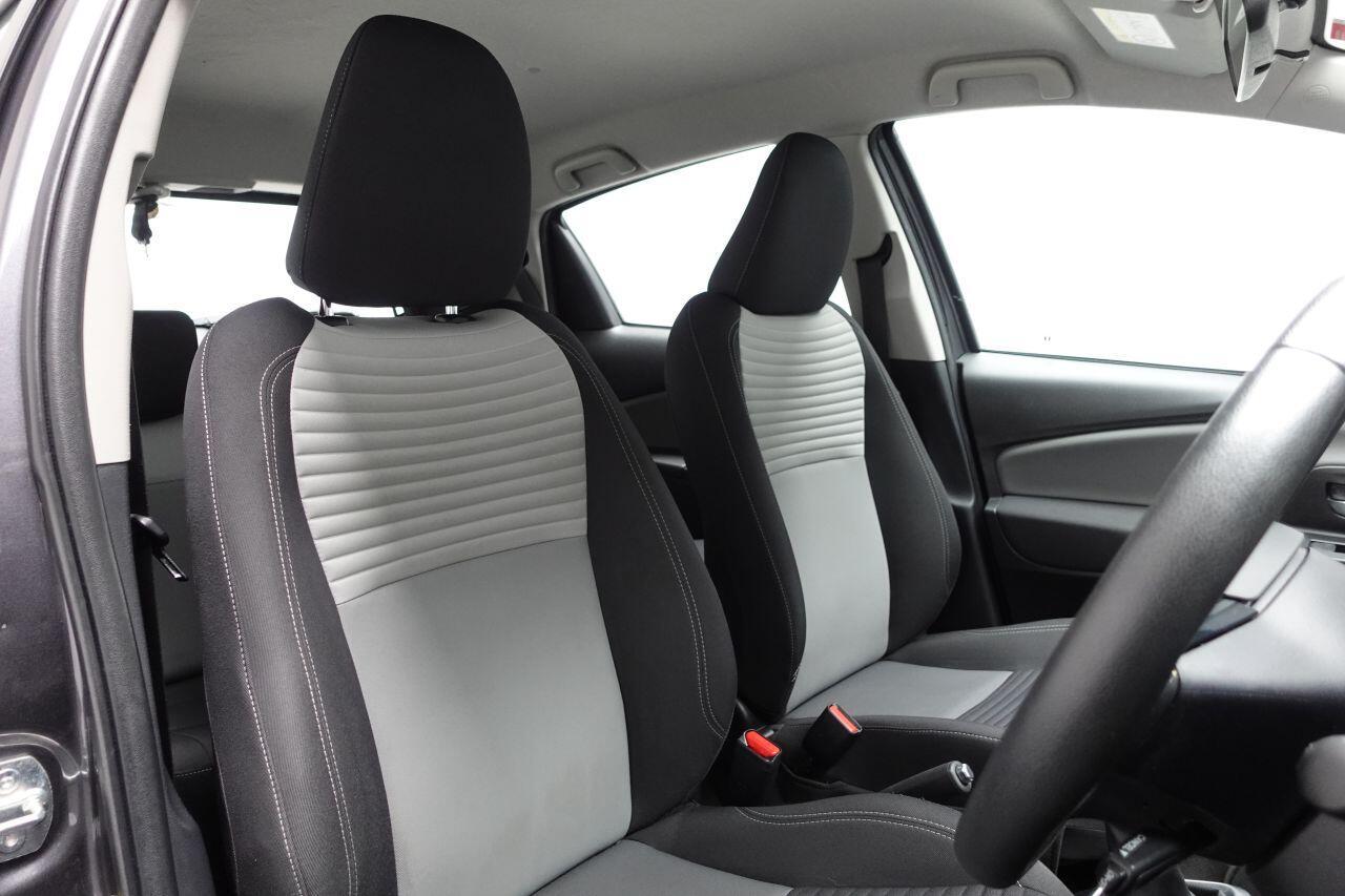 Toyota Yaris - Image 3