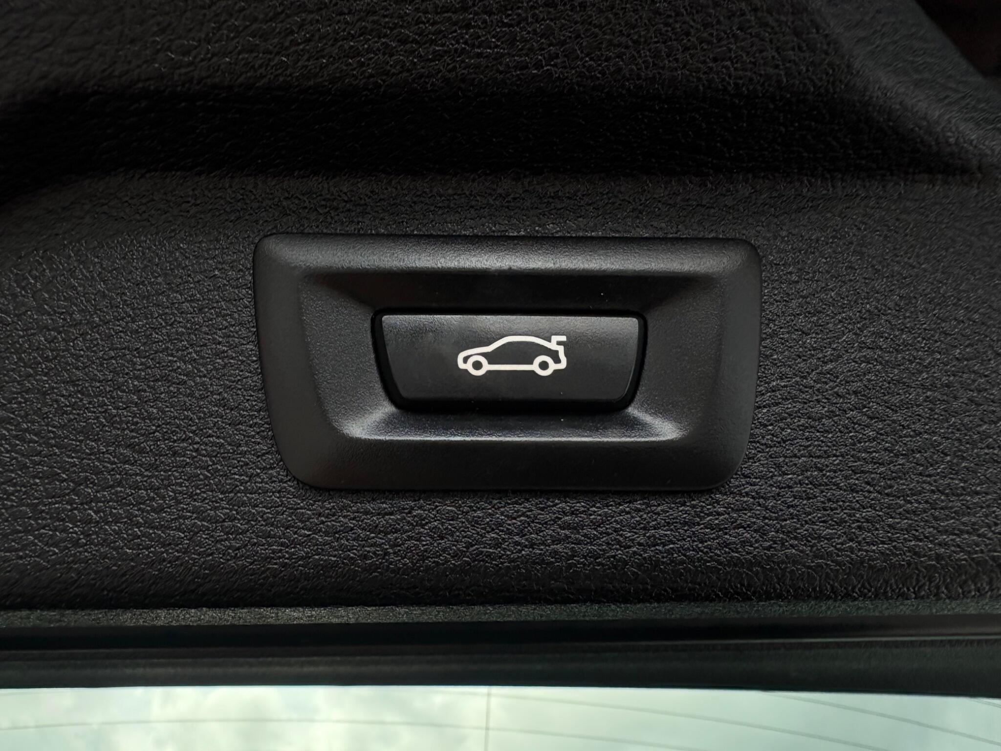 BMW X5 - Image 19