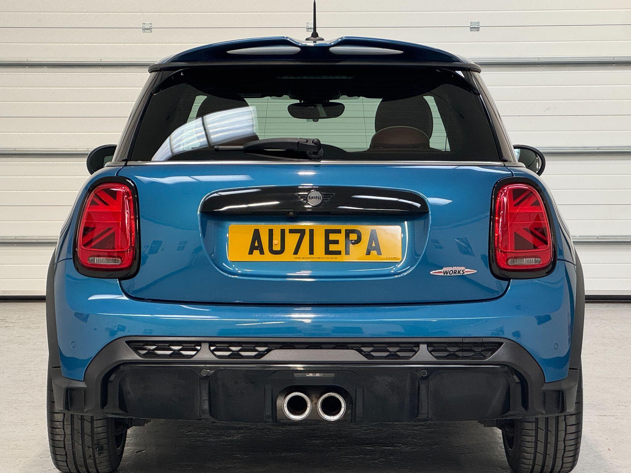 MINI Hatch - Image 13
