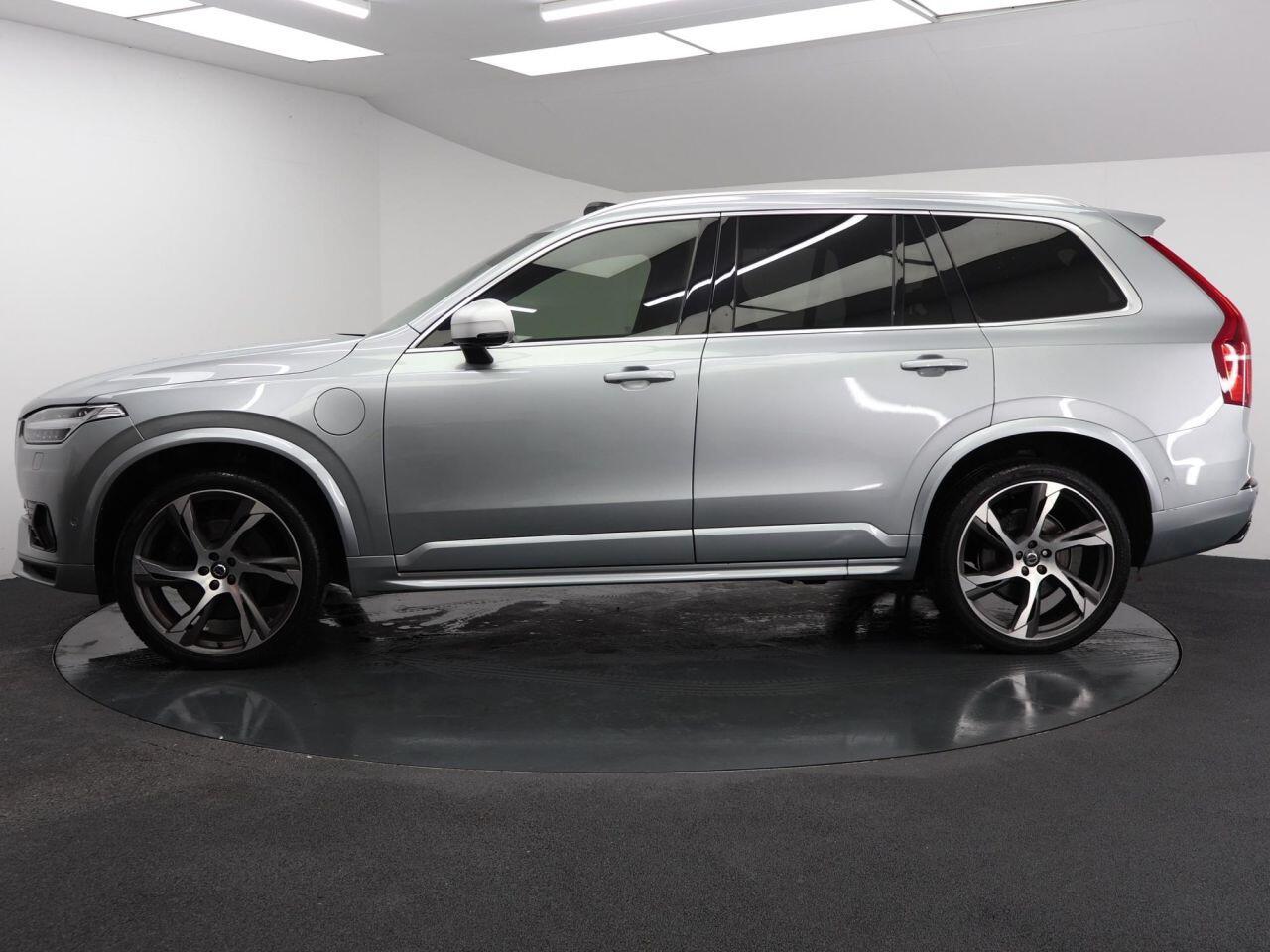 Volvo XC90 - Image 8