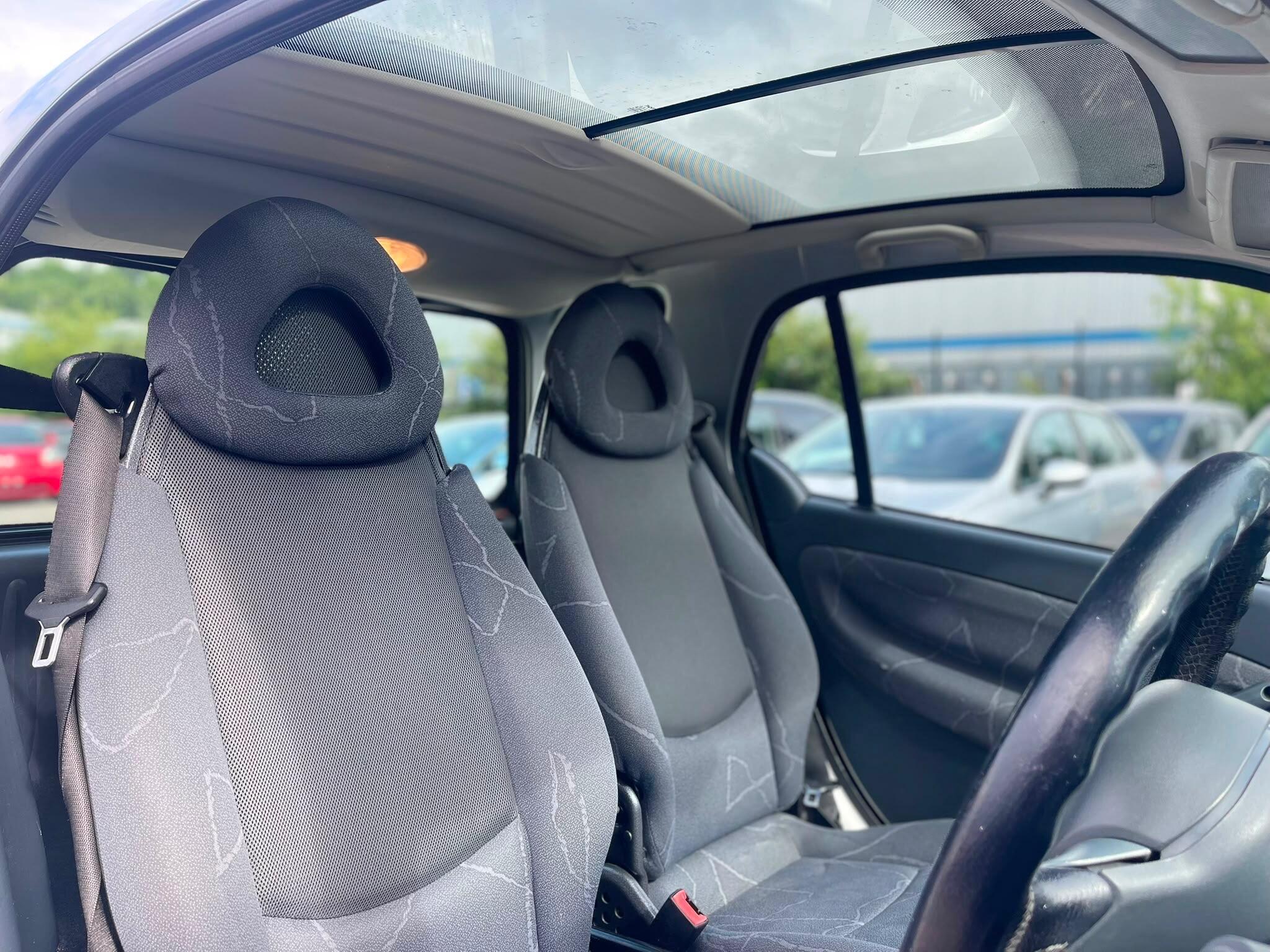 Smart Fortwo - Image 12