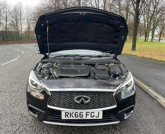 Infiniti Q30 - Image 50