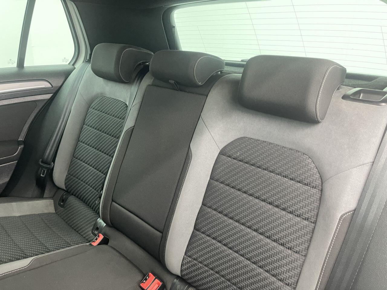 Volkswagen Golf - Image 15