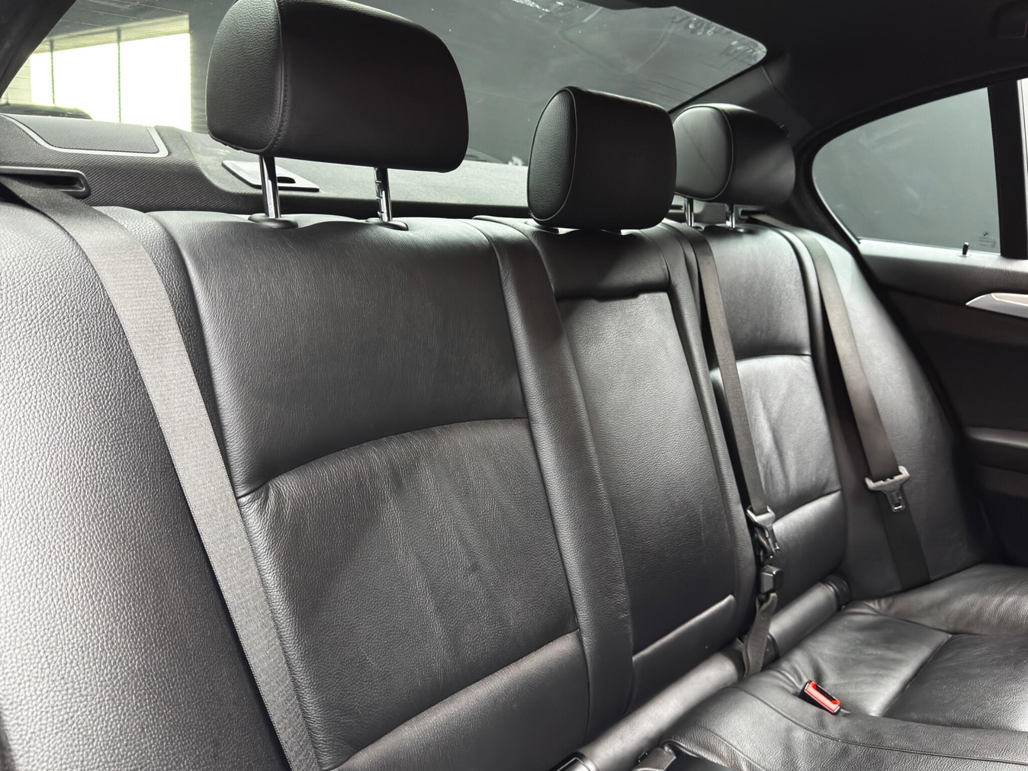 BMW 5 Series - Image 15