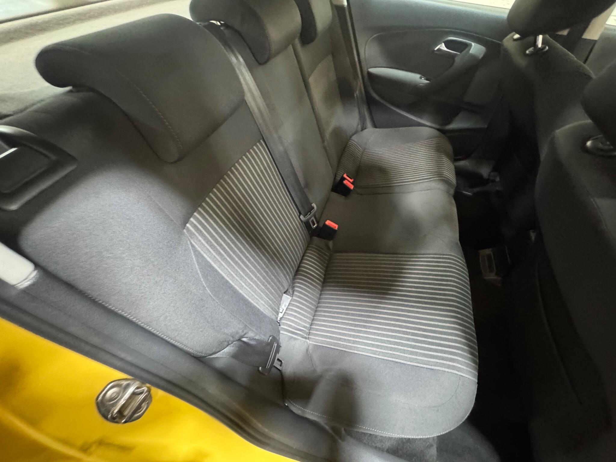 Volkswagen Polo - Image 11