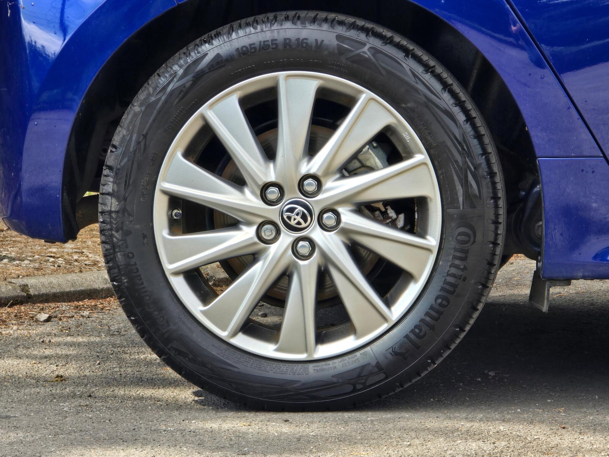 Toyota Yaris - Image 16