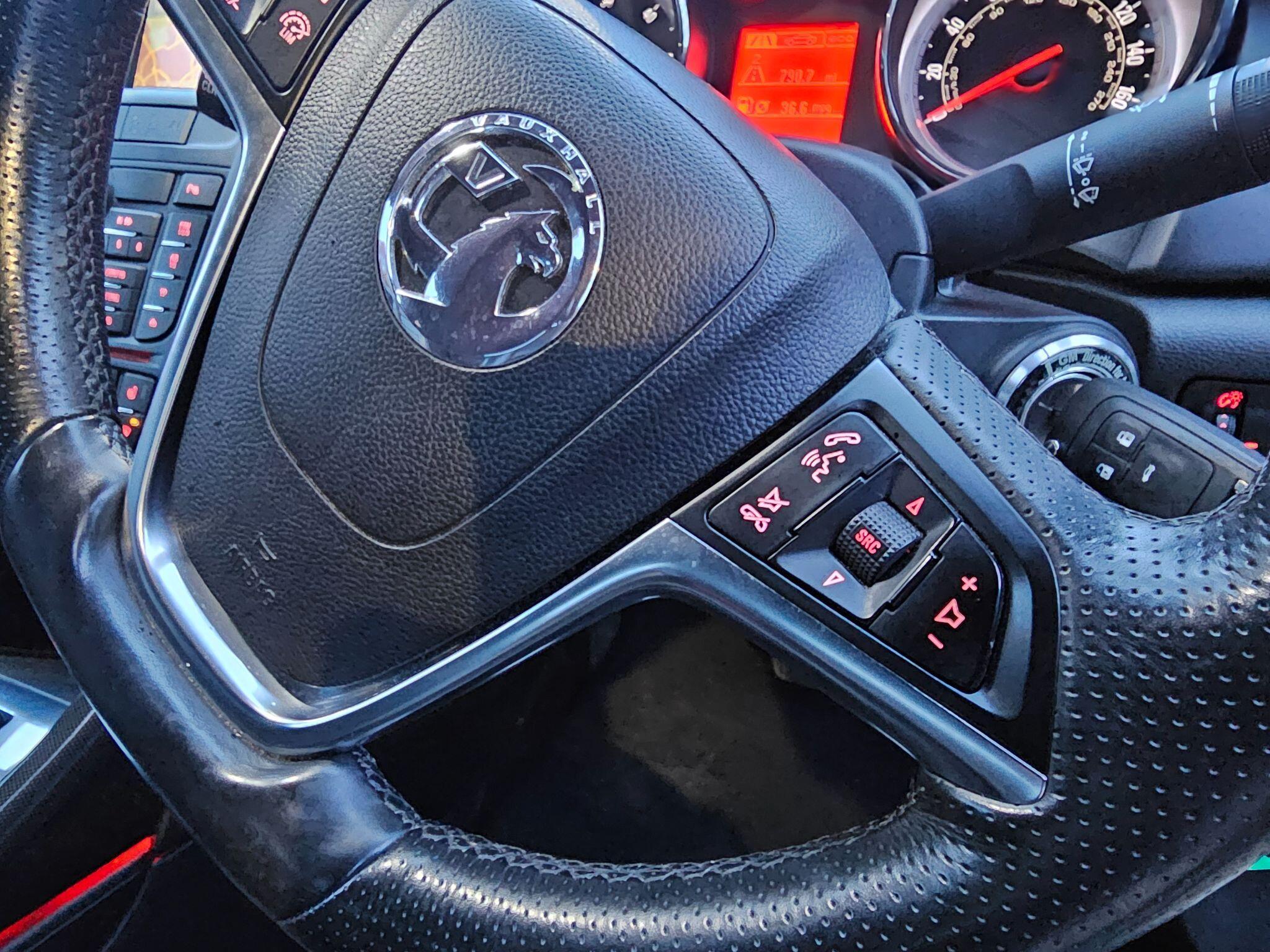 Vauxhall Cascada - Image 19