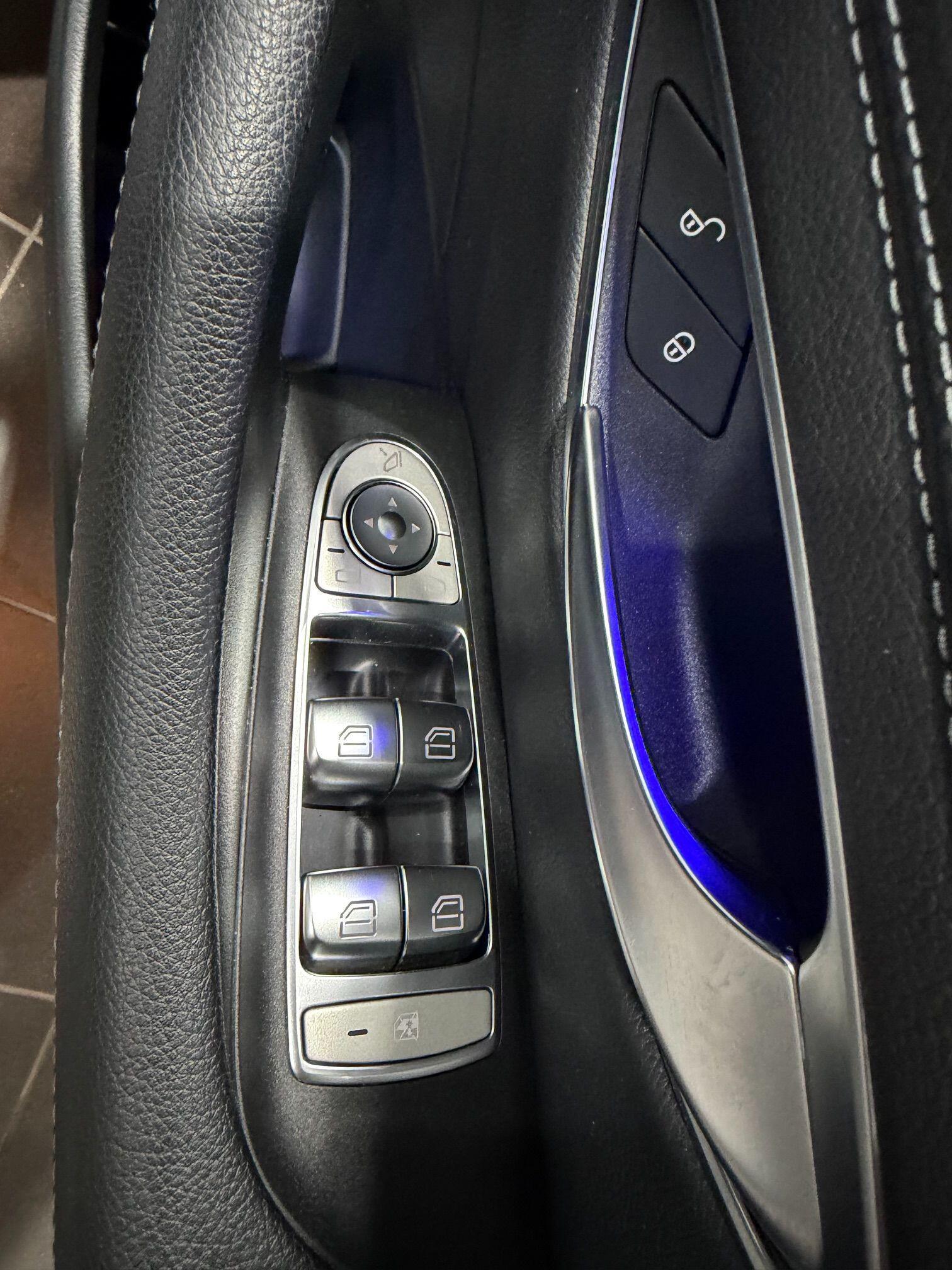 Mercedes E Class - Image 16