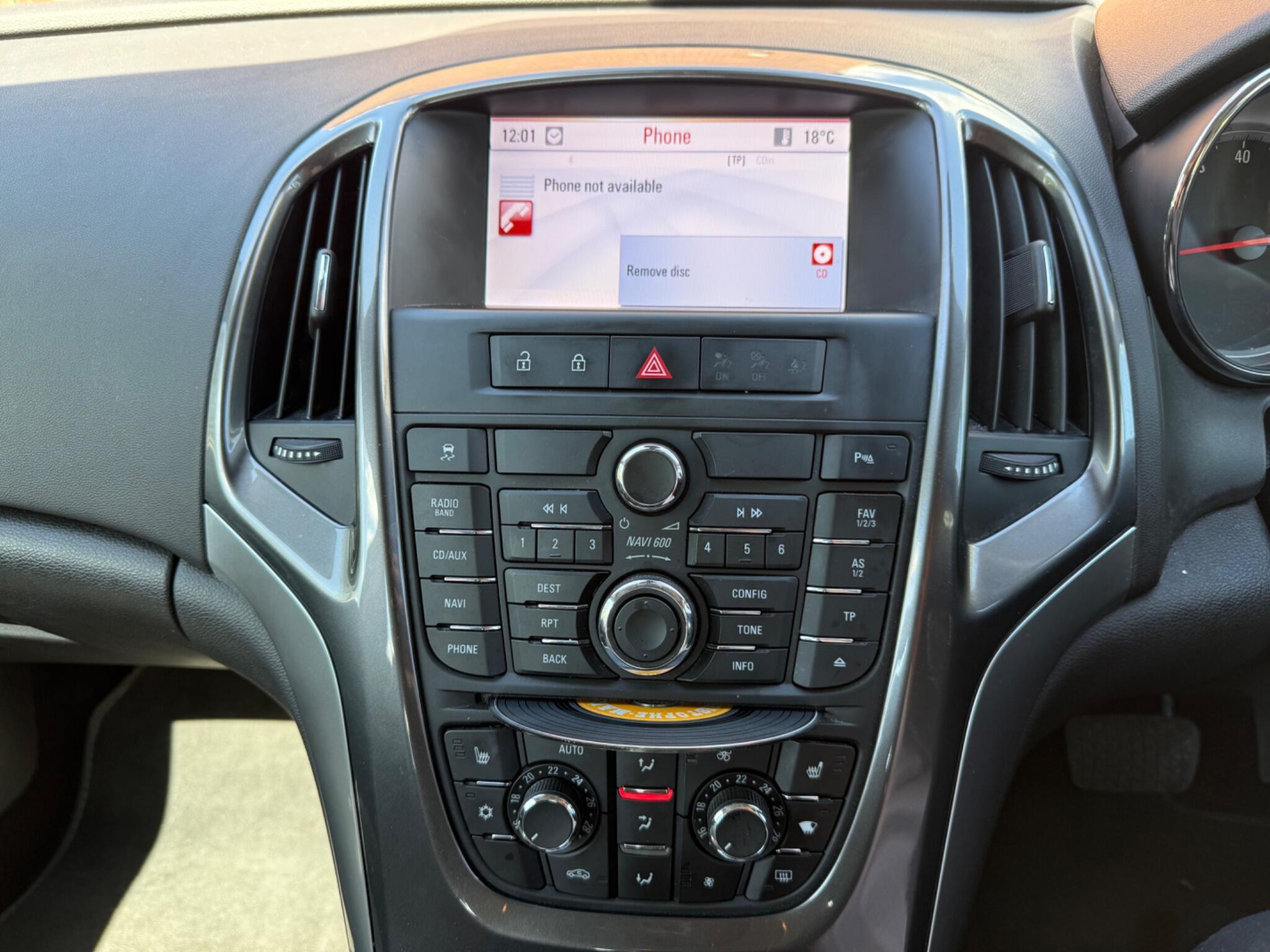 Vauxhall Astra - Image 10