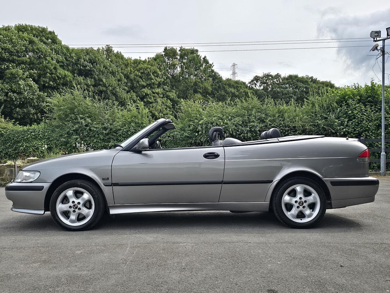 Saab 9-3 - Image 17