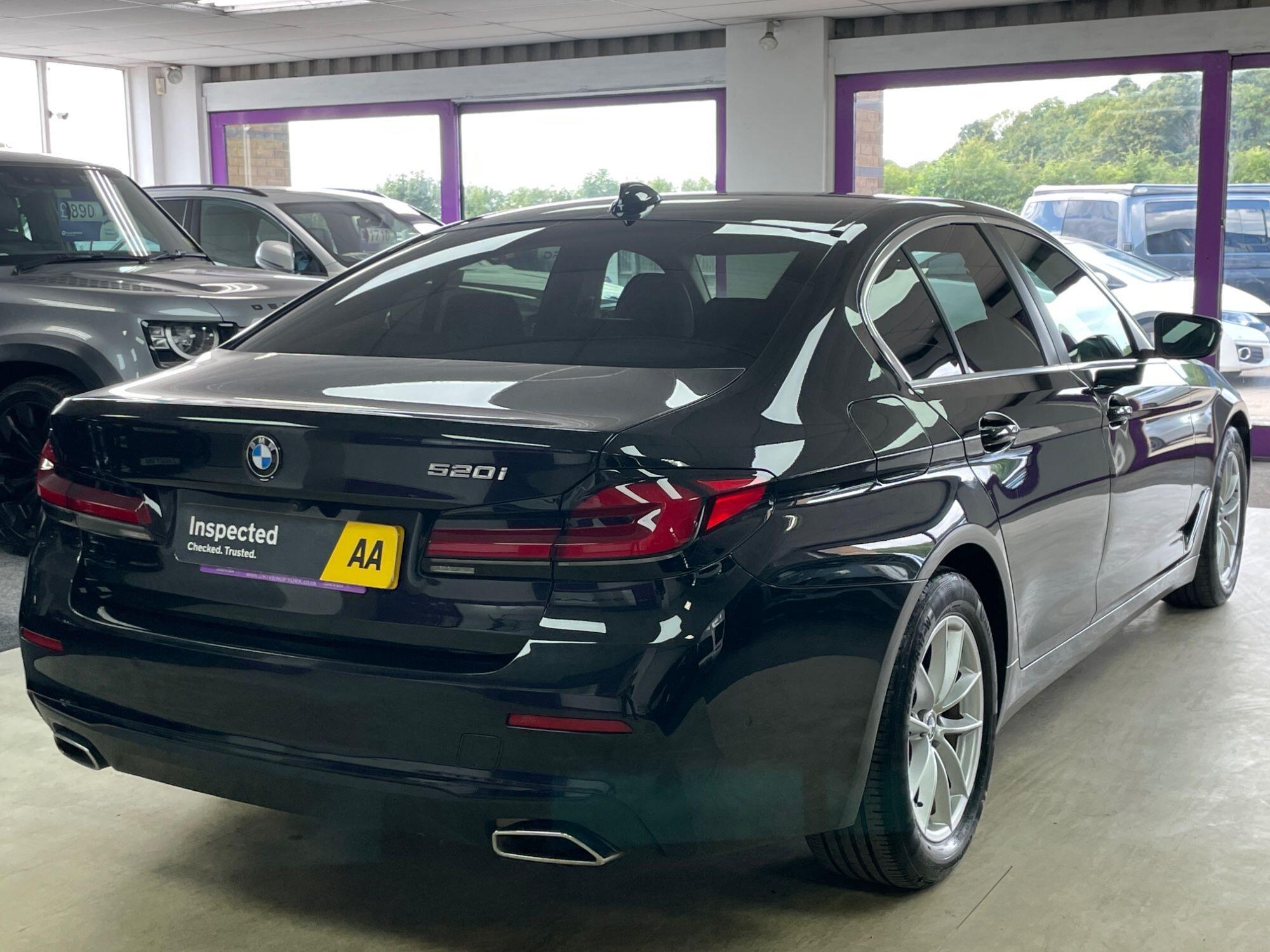BMW 5 Series - Image 11
