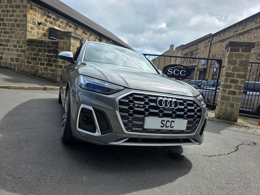 Audi SQ5 - Image 16