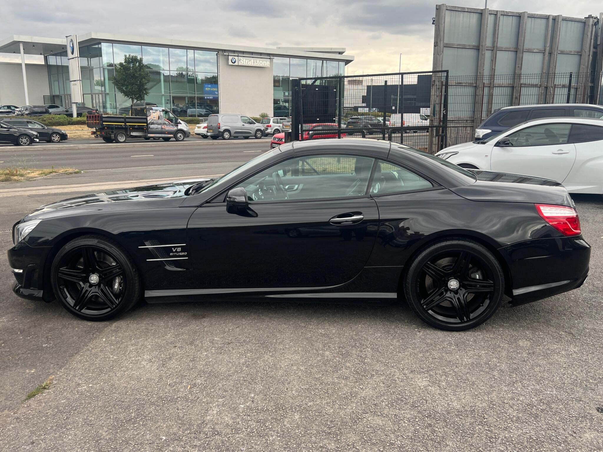 Mercedes SL - Image 9