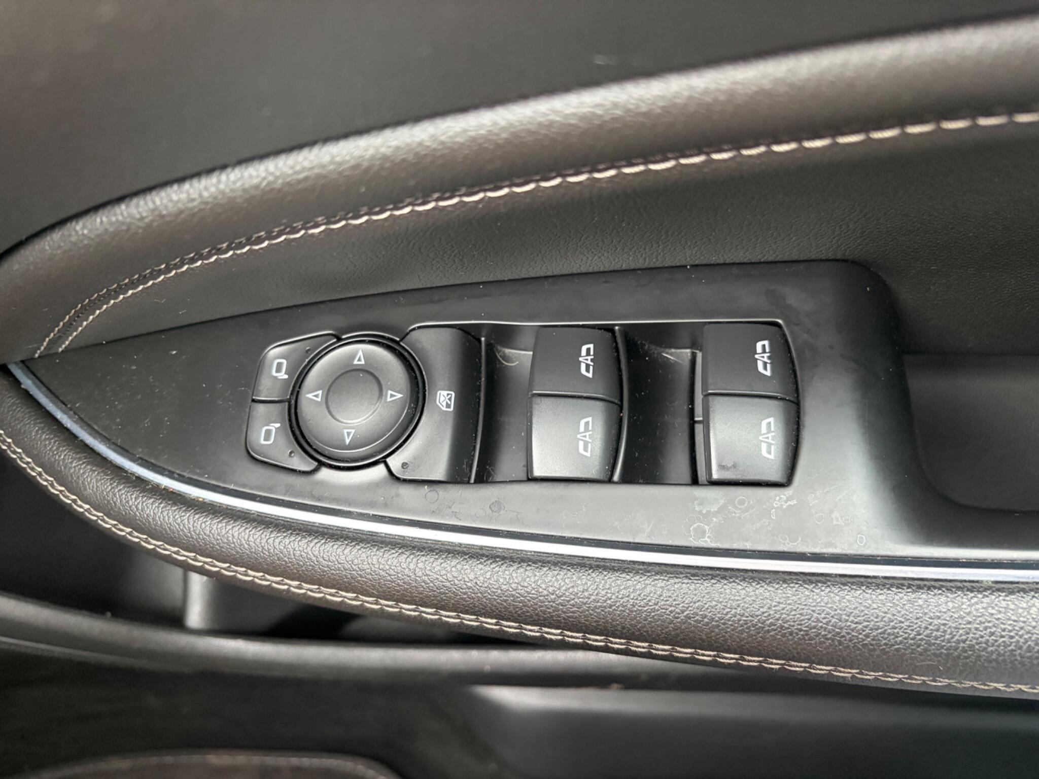 Vauxhall Insignia - Image 29