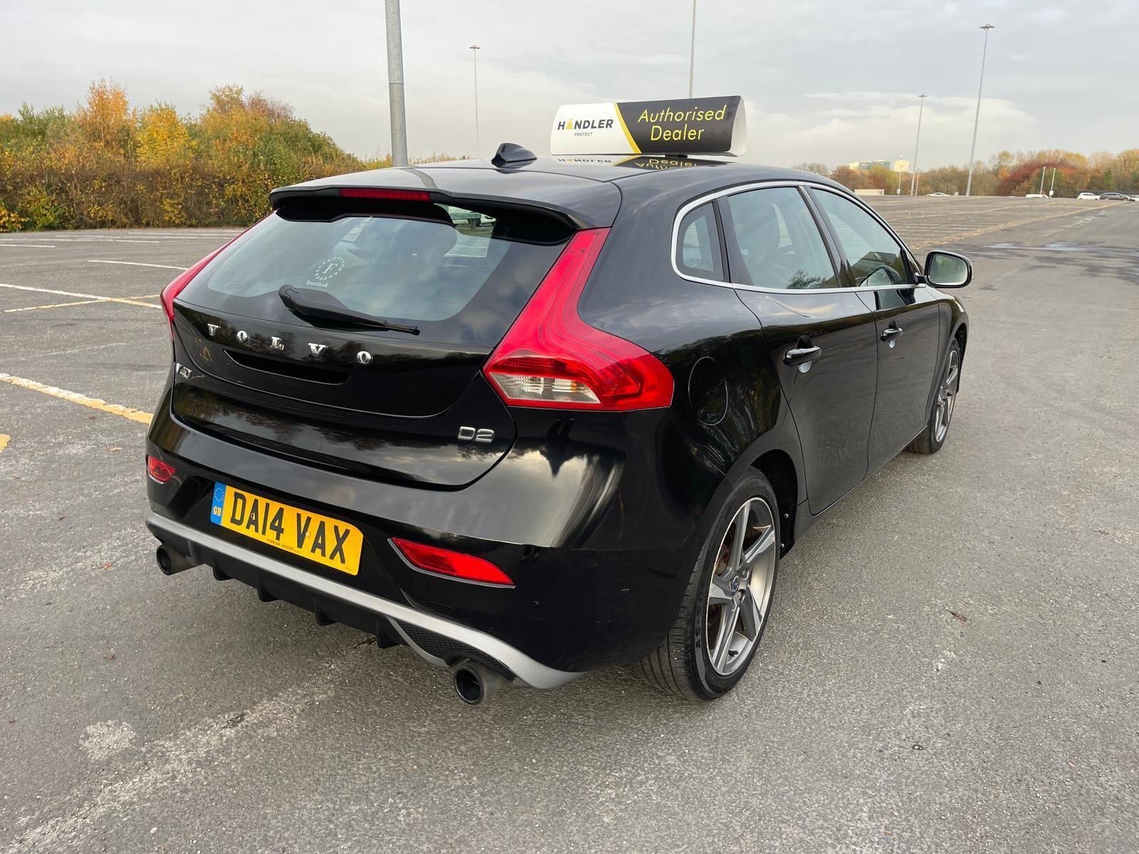 Volvo V40 - Image 12
