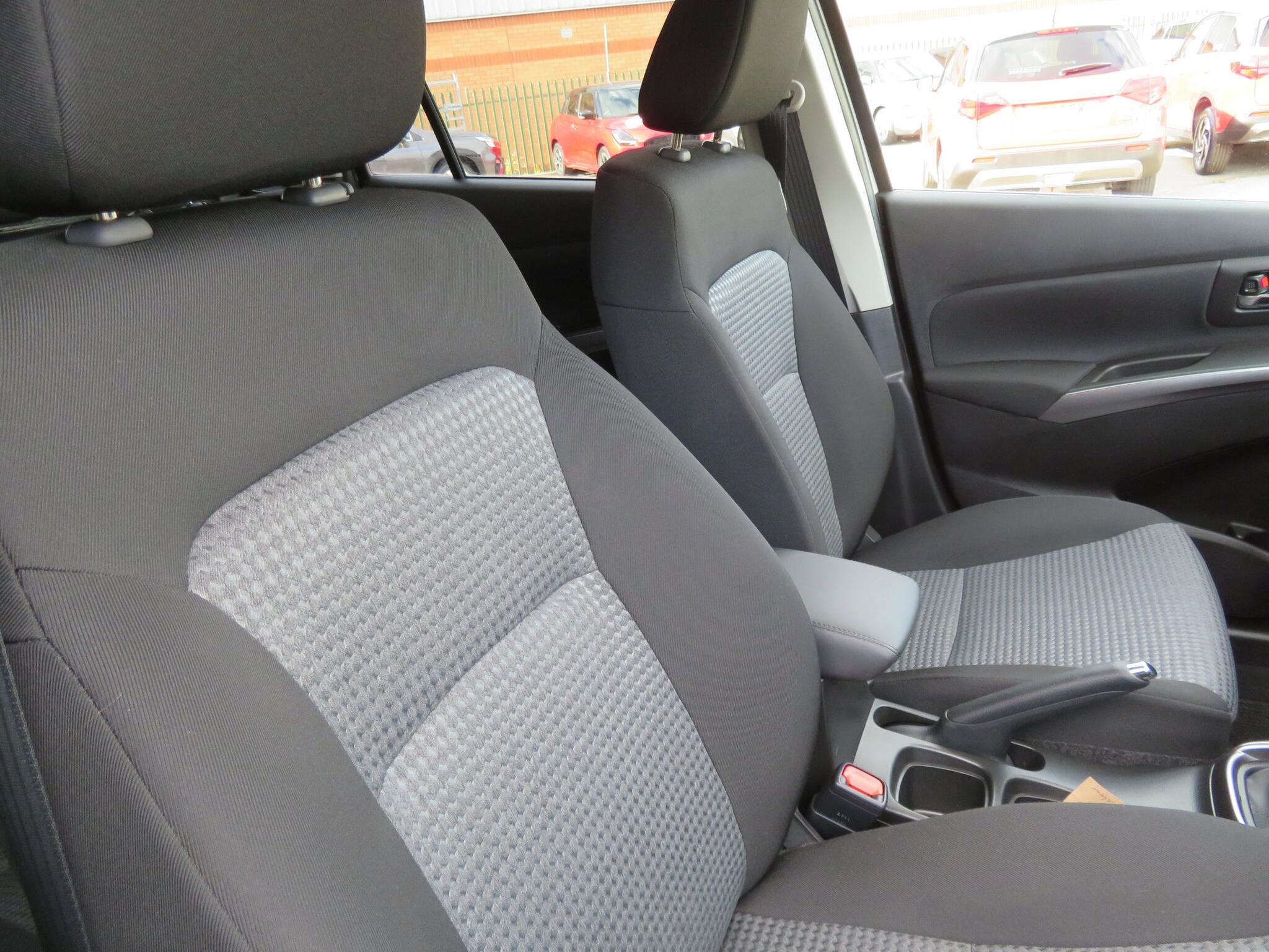 Suzuki S-Cross - Image 16