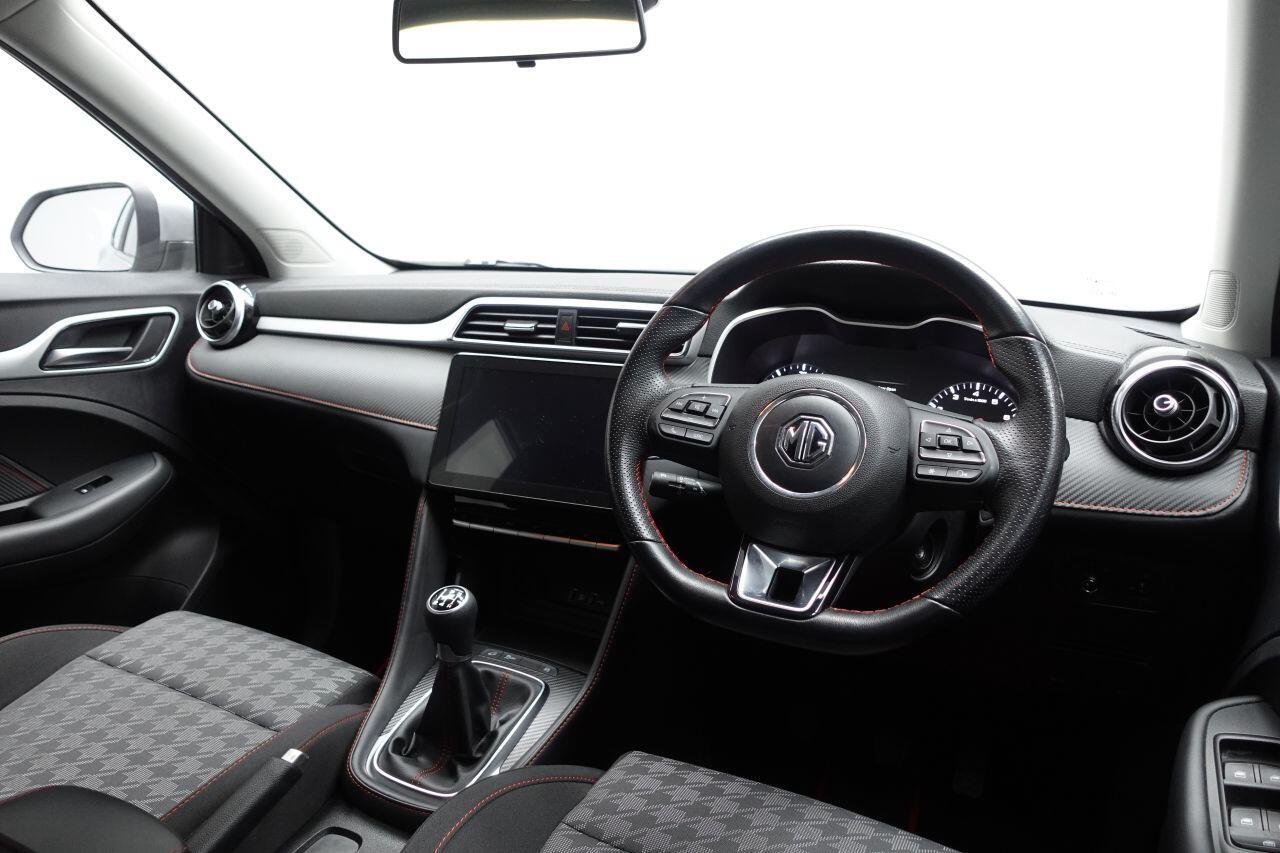 MG MG ZS - Image 15