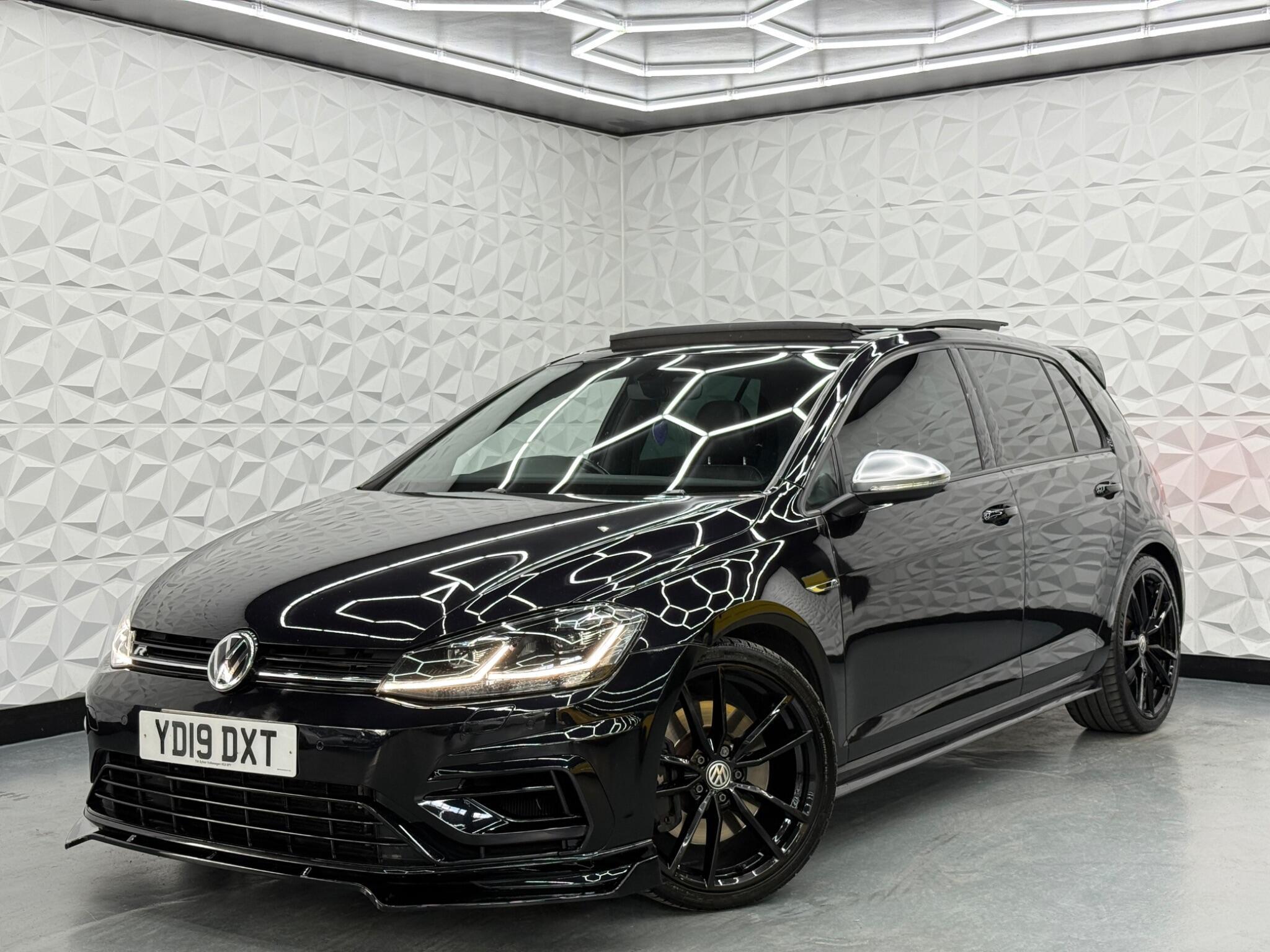 Volkswagen Golf - Image 55
