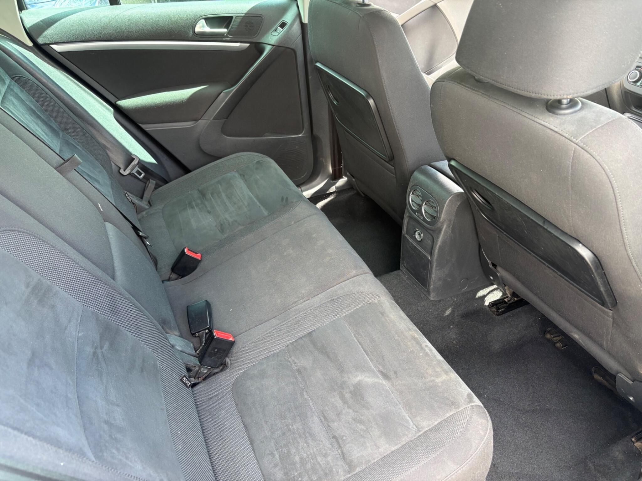 Volkswagen Tiguan - Image 27