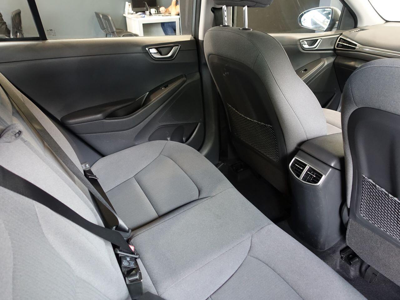 Hyundai Ioniq - Image 15