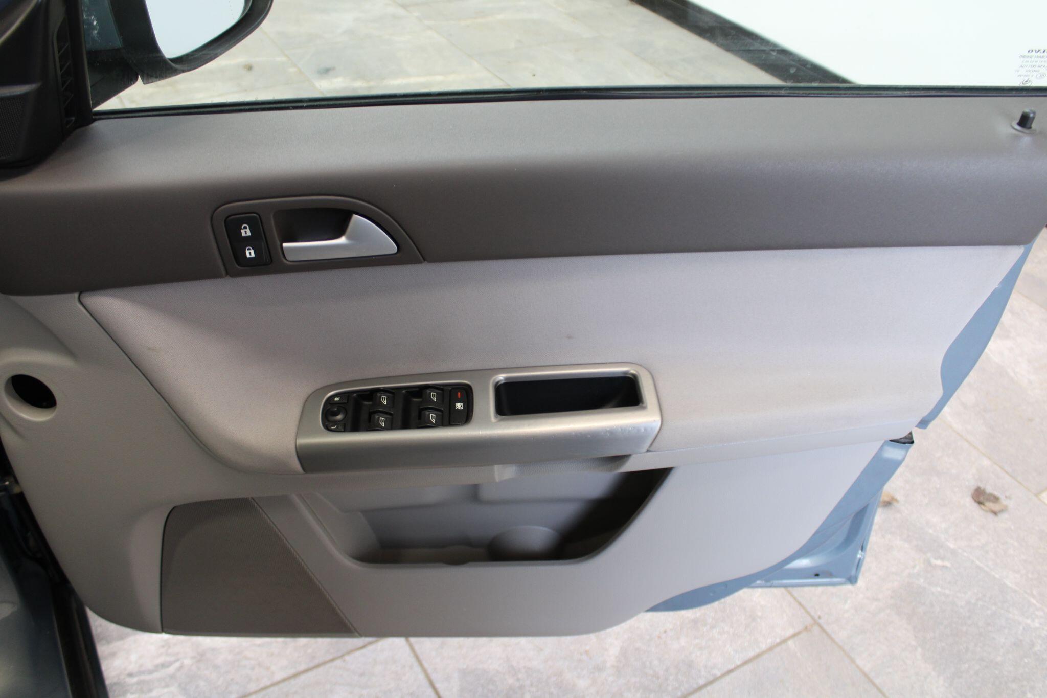 Volvo V50 - Image 40