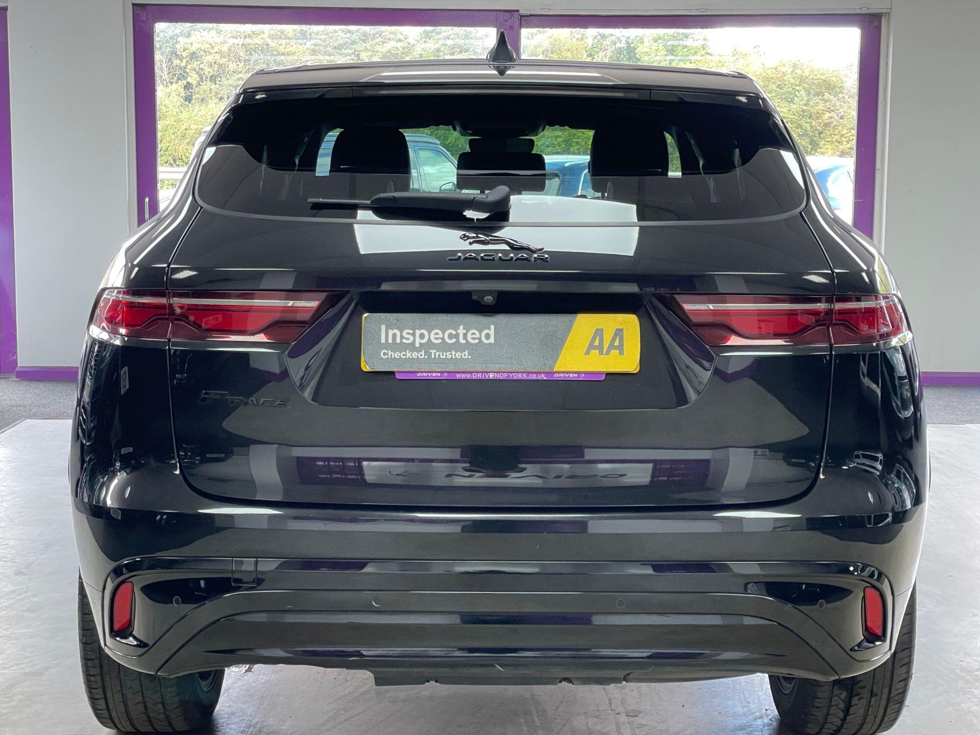 Jaguar F-Pace - Image 10