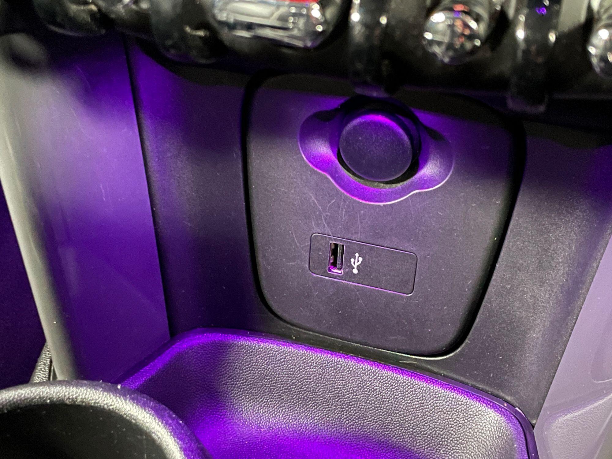 MINI Hatch - Image 44