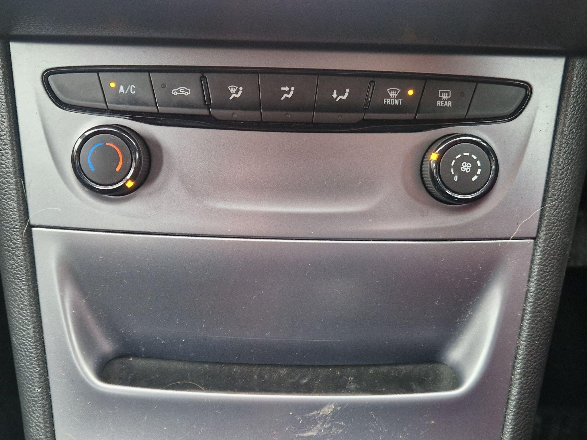 Vauxhall Astra - Image 48