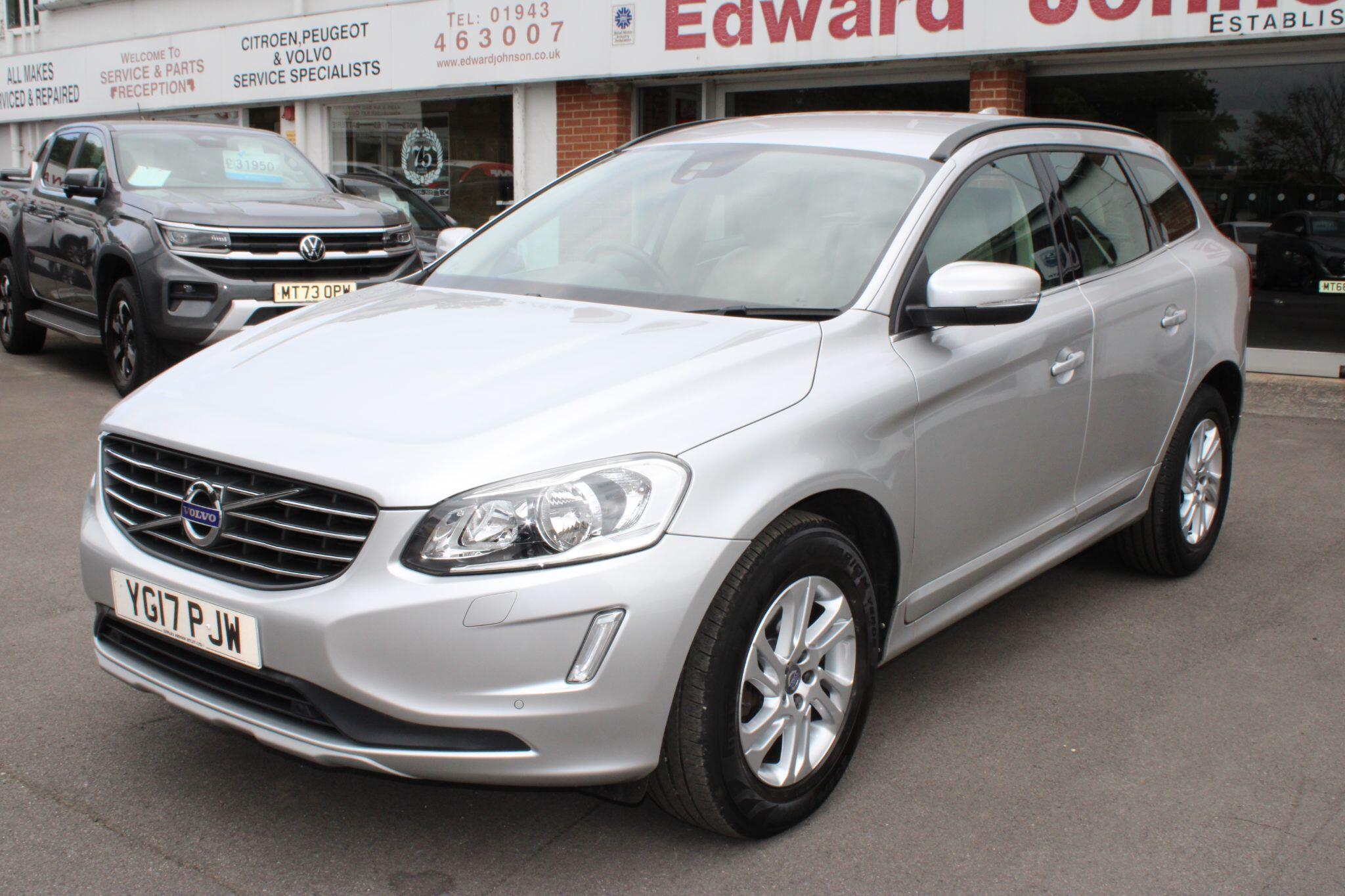 Volvo XC60 - Image 12