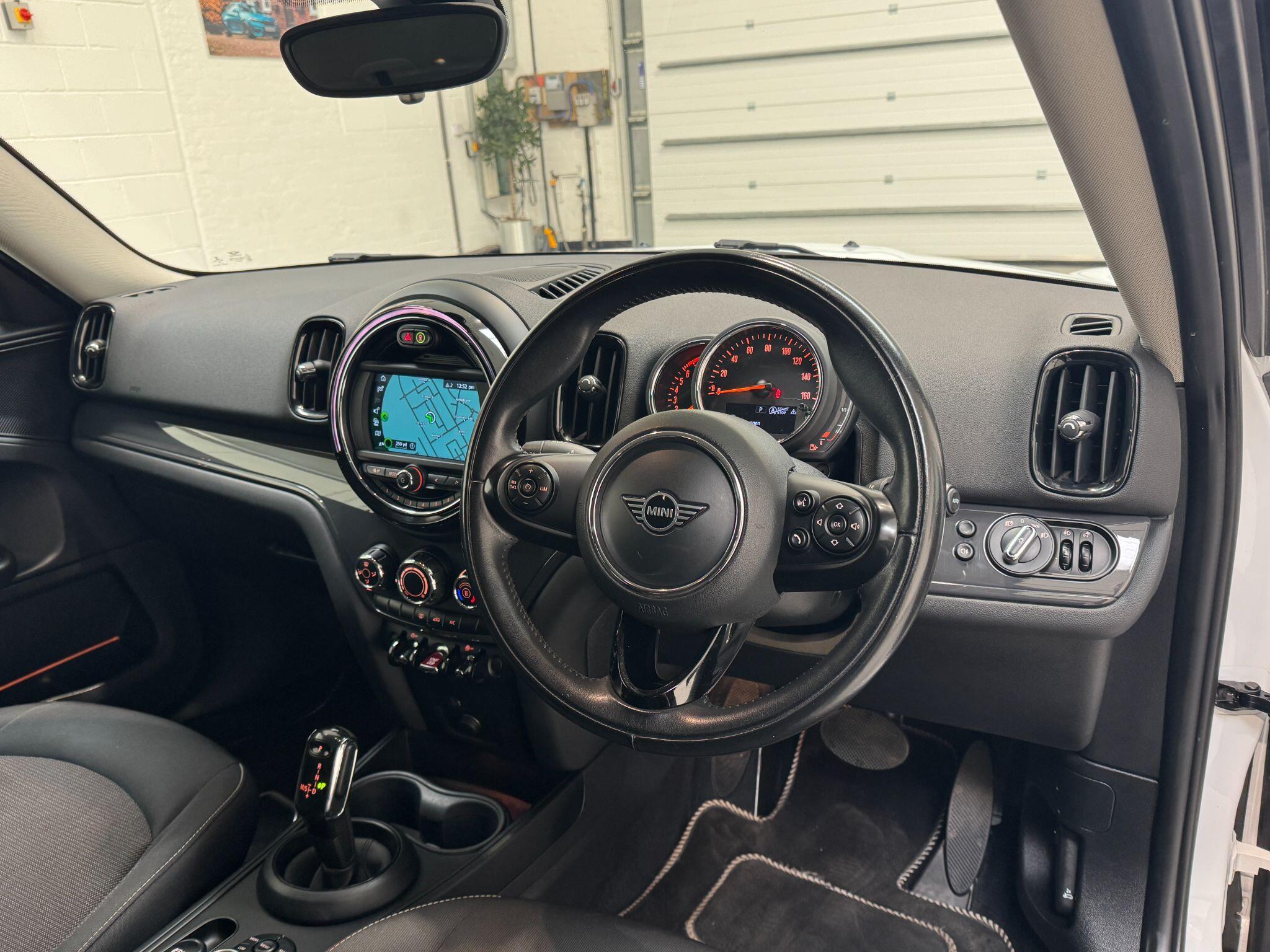 MINI Countryman - Image 16