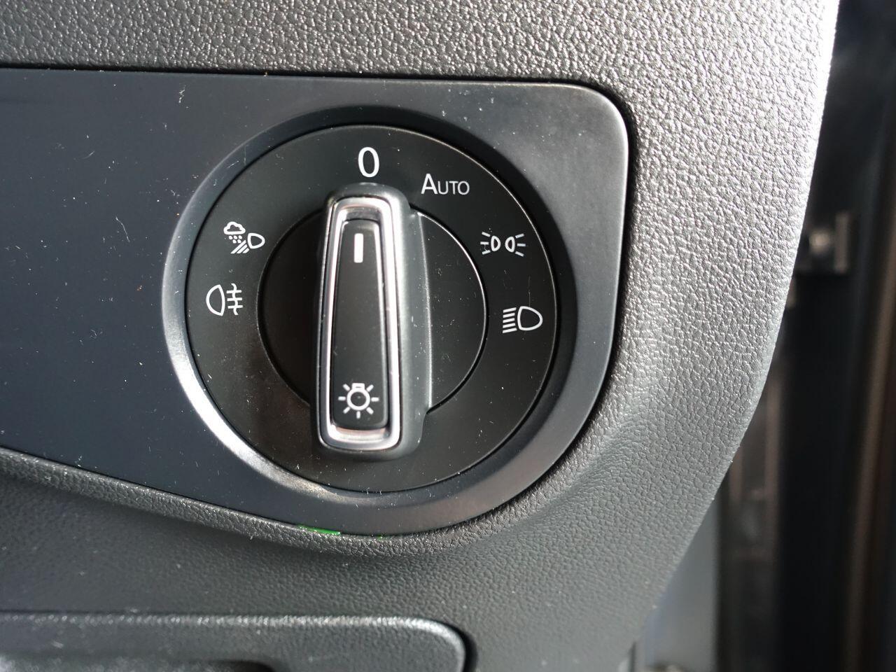 Volkswagen Tiguan - Image 20
