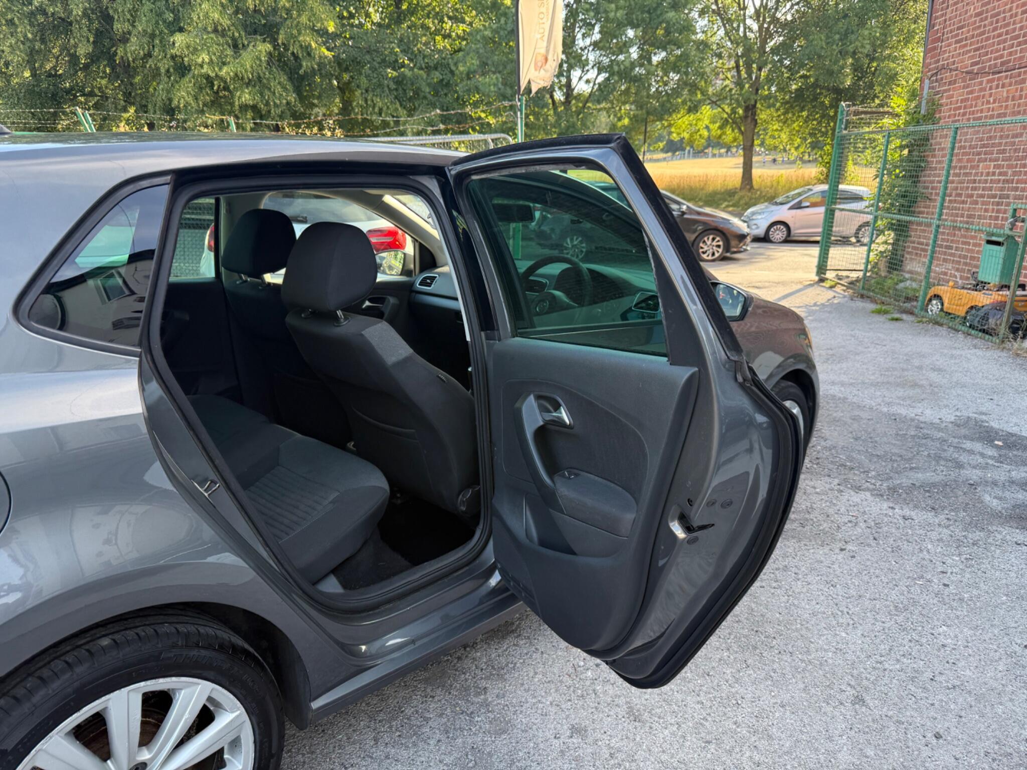 Volkswagen Polo - Image 20