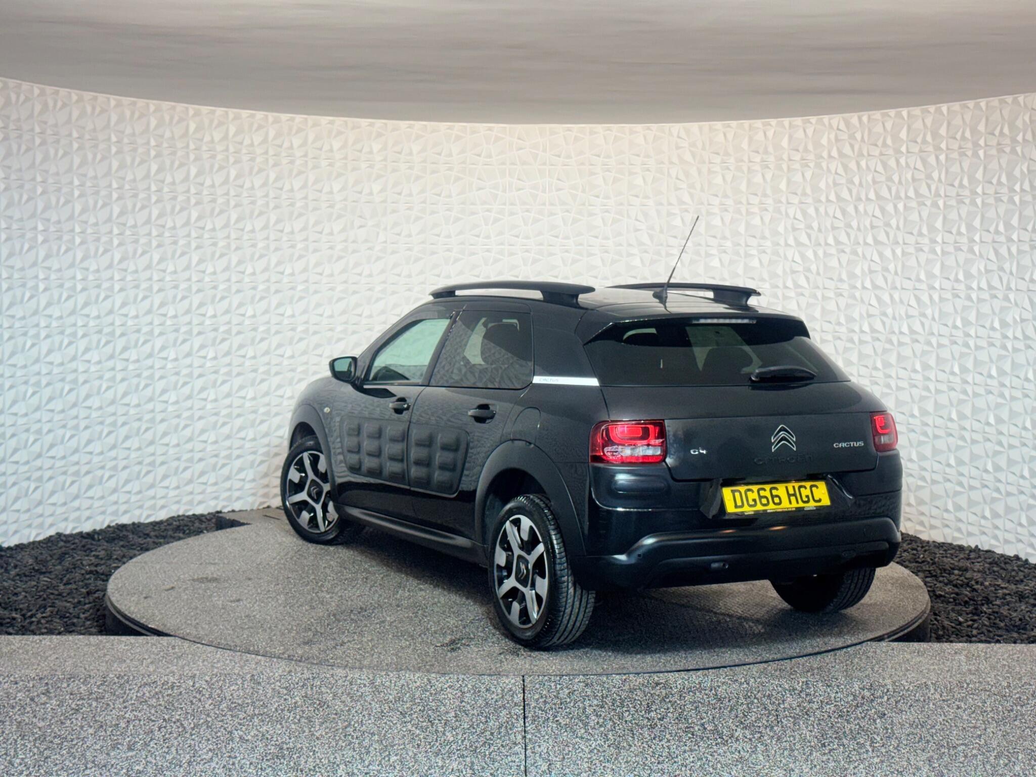 Citroen C4 Cactus - Image 2