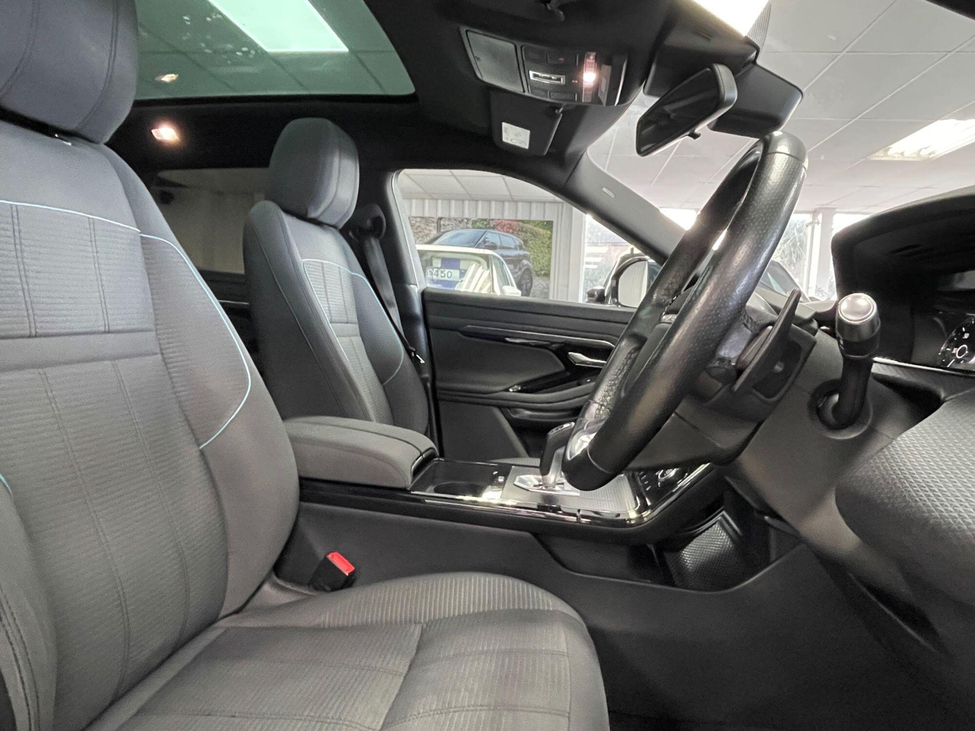 Land Rover Range Rover Evoque - Image 25