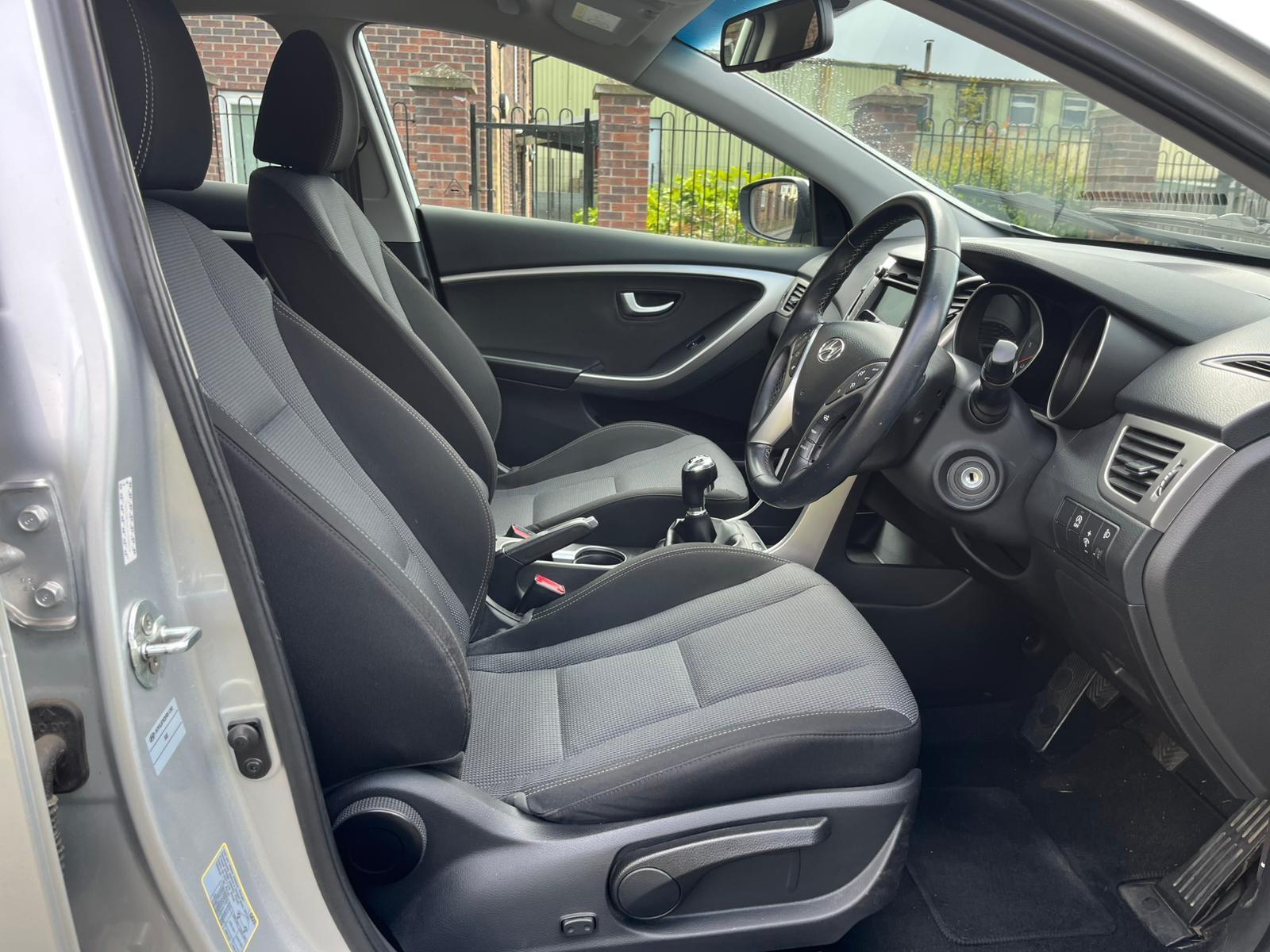 Hyundai i30 - Image 14