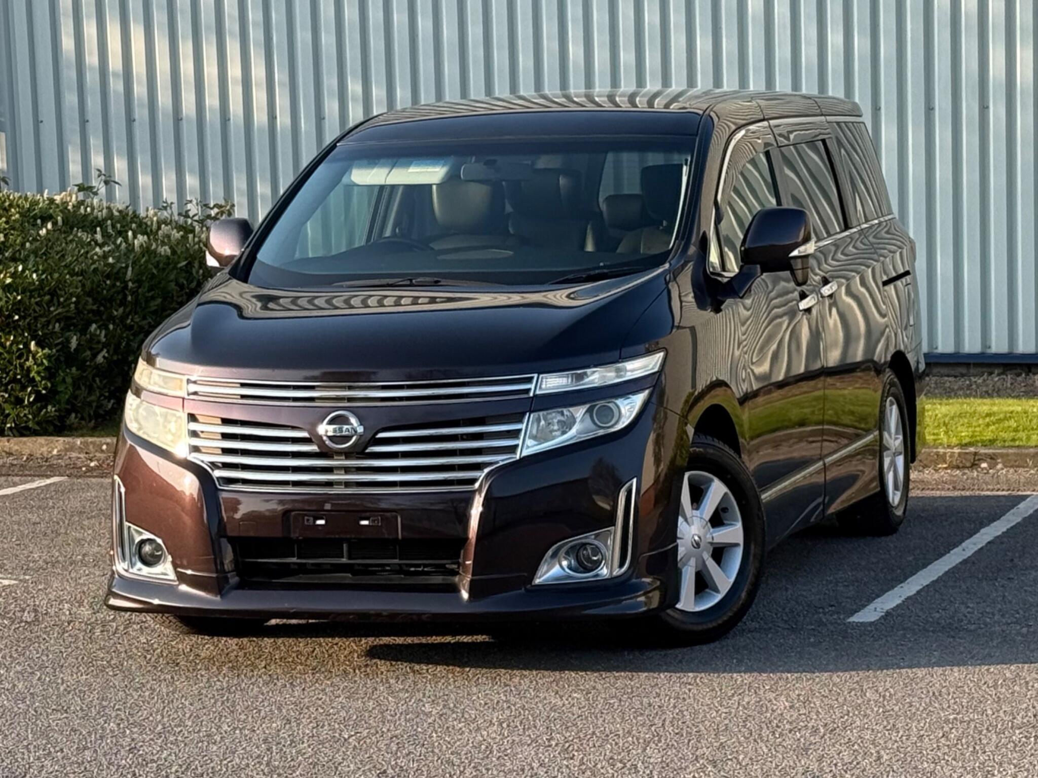 Nissan Elgrand - Image 4