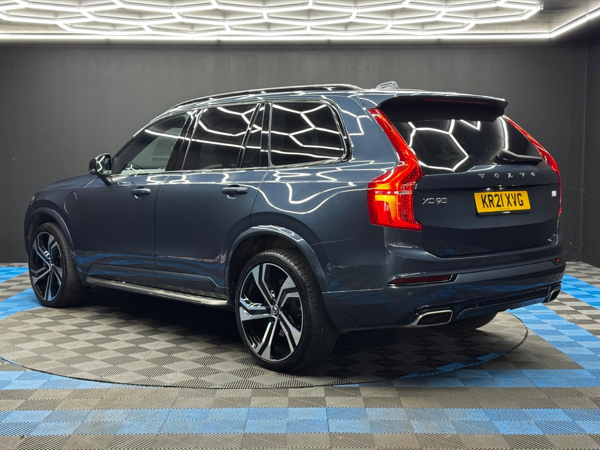 Volvo XC90 - Image 7
